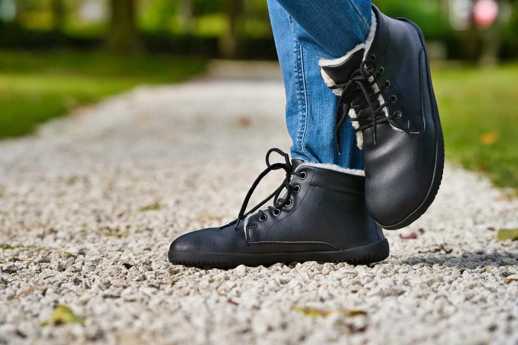 Ahinsa Sundara Winter Barefoot Ankle Boots - Black
