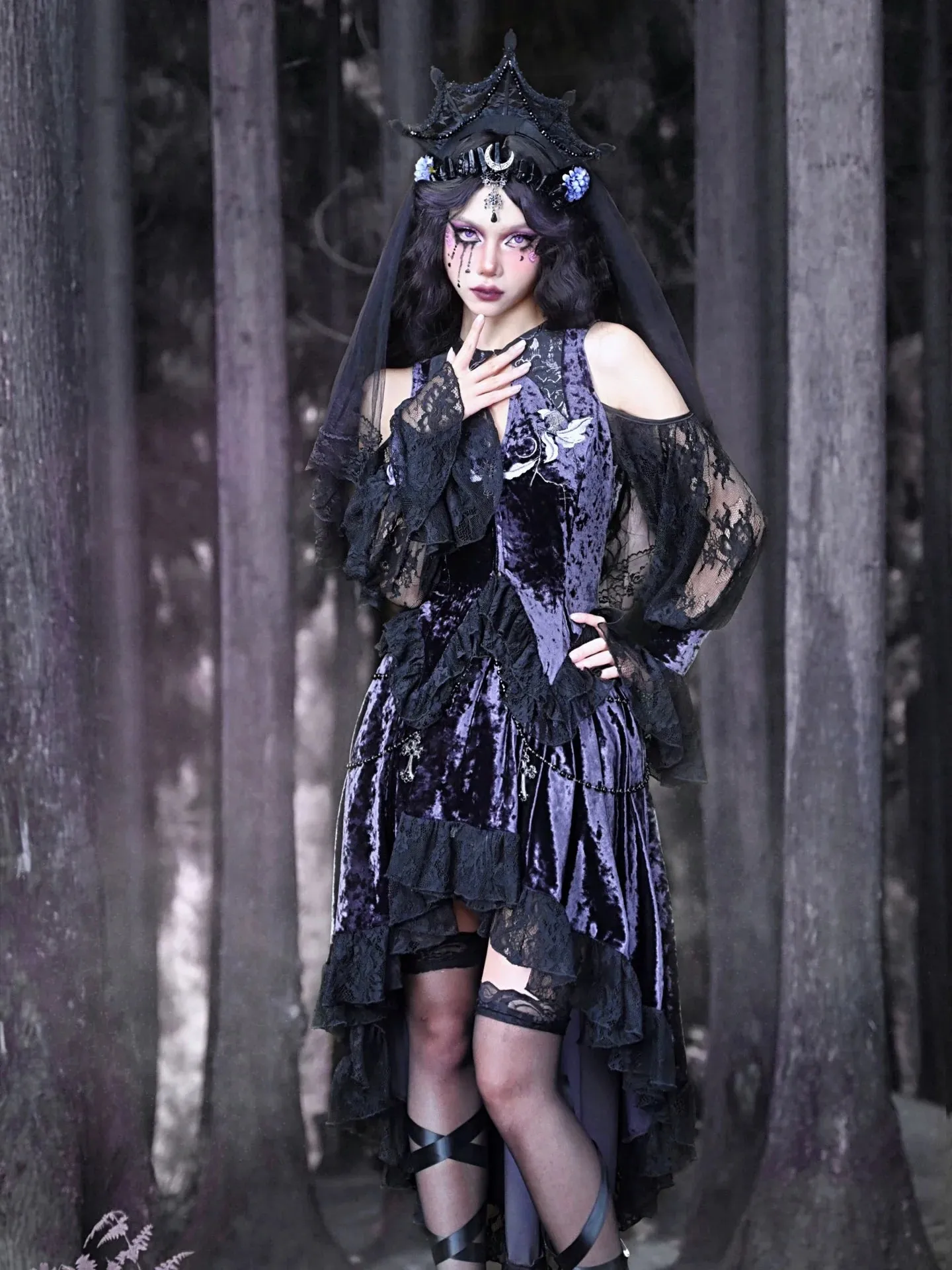 Lunaf Velvet Embroidered Gothic Bell Top Lace Sleeve Collar Pointed