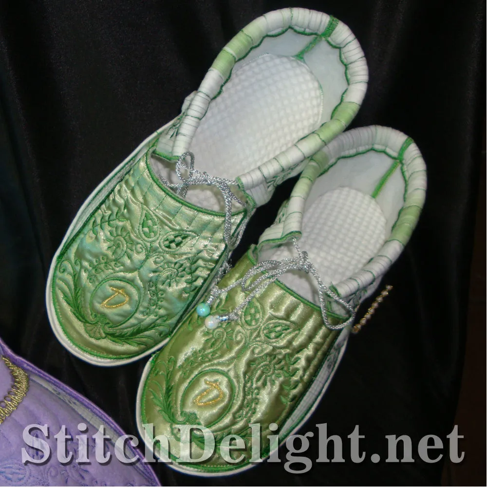 SD1127 Comfy Footsies 3 Monogrammed