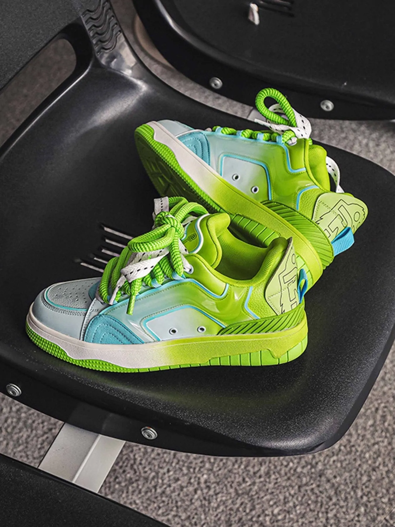 Sneakerhill Hip-hop Personality Skateboard Shoes - 1837